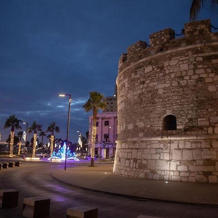 Super Apartment In The Ancient Roman Amphitheater Durrës Buitenkant foto