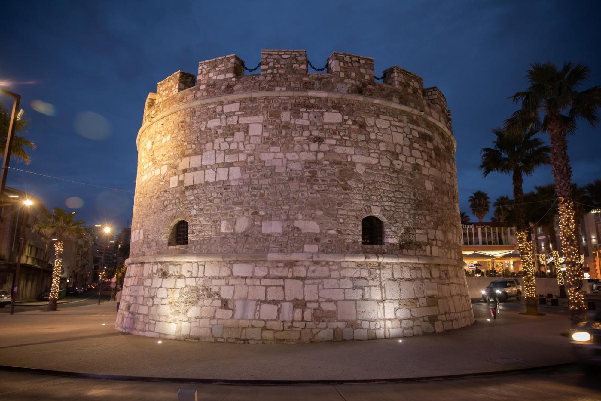Super Apartment In The Ancient Roman Amphitheater Durrës Buitenkant foto